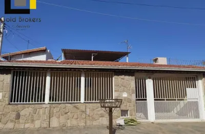 Casa de 196m² com 3 dormitórios sendo 1 suíte no jardim danúbio em jundiaí - sp  **estuda permuta**