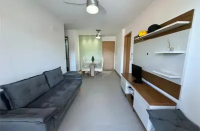 Apartamento com 2 quartos à venda na Rua Pietro Farsoun, 158, Piratininga, Niterói