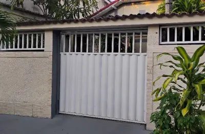 Casa de 3 quartos  com 1 quitinete 390mil bento ribeiro