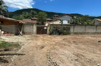 Terreno plano pronto para construir, rua asfaltada, luz,água e esgosto na porta