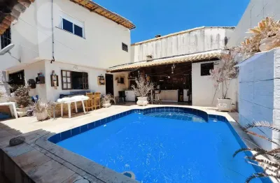 Casa com 4 dormitórios à venda, 229 m² por R$ 1.080.000,00 - Piratininga - Niterói/RJ