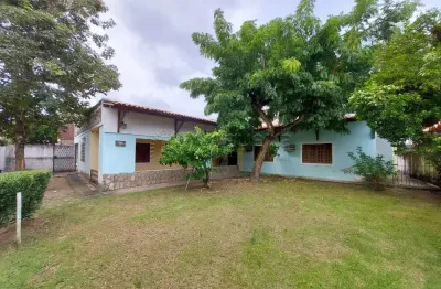 Casa com excelente localização na várzea, com 250m² de área útil.