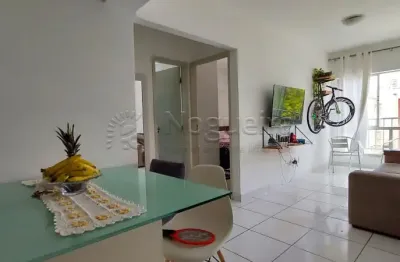 Apartamento com excelente localização em boa viagem.