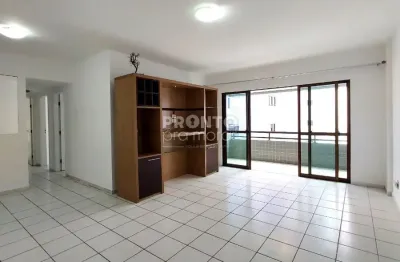 Excelente apartamento localizado em boa viagem, possui 115,00m² de área útil.