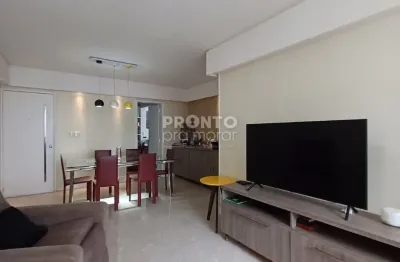 Apartamento com excelente localização em boa viagem, com 101,85m² de área útil.