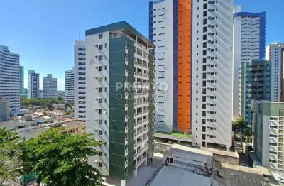 Apartamento com excelente localização no bairro de boa viagem, com 157,53m² de área útil.