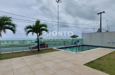 Flat beira mar com varanda em excelente localização - boa viagem