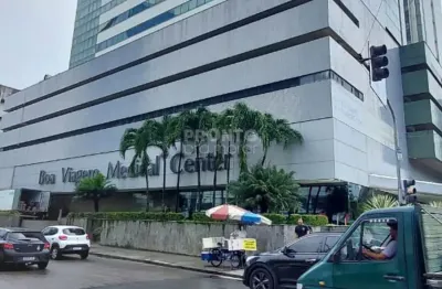 Excelente sala comercial em boa viagem, na torre do hospital alfa.