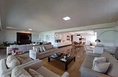 Apartamento à beira-mar em piedade com ampla metragem e vista privilegiada