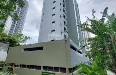 Apartamento com excelente localização em casa forte, possui 80,20m² de área construída.