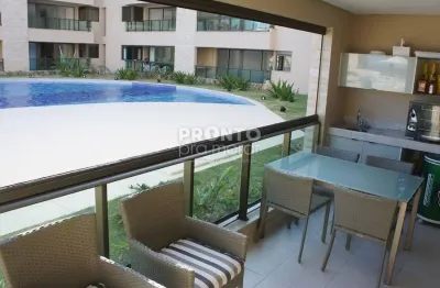 Excelente apartamento mobiliado localizado em muro alto, com 68,42m² de área útil.