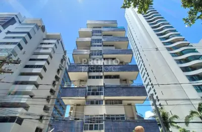 Apartamento para quem gosta de bastante espaço e localização, com 4 quartos e 201 m², esse apartamento é perfeito !