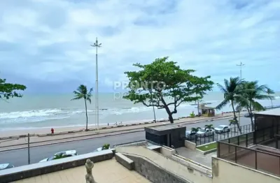 Apartamento na av. mais desejada de recife, frente mar em otima localização, um apartamento bem espaçoso !