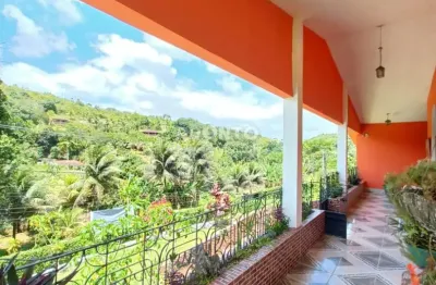 Oportunidade única: seu refúgio de luxo e lazer agora em suas mãos!