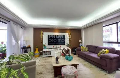 Excelente apartamento à venda na beira mar de candeias!  o imóvel possui 165m²