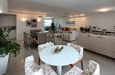 Excelente apartamento mobiliado localizado em boa viagem, com 156,69m² de área útil.