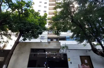Apartamento com excelente localização no bairro de boa viagem, com 64,00 m² de área útil.