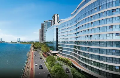 Oportunidade no Cais do Recife! Apartamento 2 quartos, 1 suíte, com vista mar | Alto Padrão Moura Dubeux