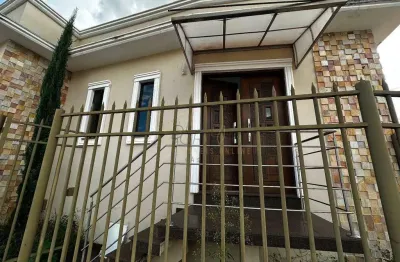 Casa com 4 dormitórios à venda, 272 m² por R$ 1.000.000,00 - Campos Elíseos - Varginha/MG