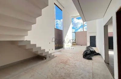 Casa com 3 dormitórios à venda, 237 m² por r$ 950.000,00 - belo horizonte iii - varginha/mg