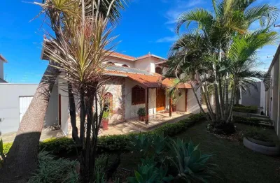 Casa com 5 dormitórios à venda, 400 m² por r$ 1.900.000 - parque boa vista - varginha/mg
