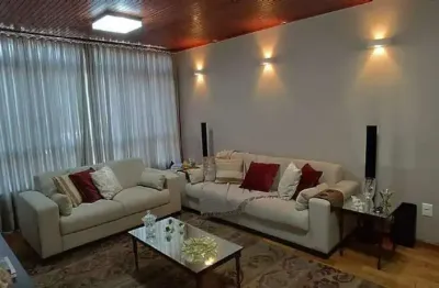 Apartamento com área de 110m², com 03 quartos, 01 vaga, no bairro funcionários.