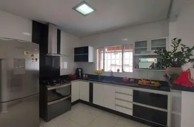 Casa com 3 quartos à venda na Avenida Cardoso de Menezes, Ana Lúcia, Sabará