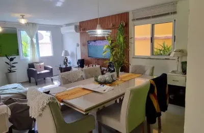 Linda casa duplex 3 quartos ampla , em condominio vargem grande.