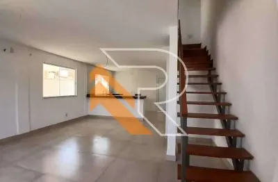 Casa com 3 quartos à venda na rua vereador luiz botelho, piratininga, niterói, 140 m2 por r$ 790.000