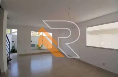 Casa com 3 quartos à venda na rua vereador luiz botelho, piratininga, niterói, 140 m2 por r$ 790.000
