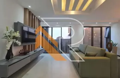 À venda Casa com 04 quartos, 247 m² de área construída em Camboinhas, Região Oceânica de Niterói - RJ