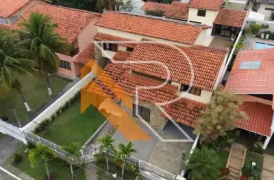 À venda casa com 05 suítes, 300m² de área construída e terreno de 588m² em camboinhas, região oceânica de niterói - rj