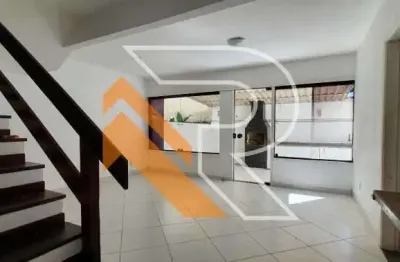 Casa em condomínio fechado com 3 quartos à venda na rua andré henrique serpa pinto, camboinhas, niterói, 120 m2 por r$ 950.000