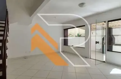 Casa em condomínio fechado com 3 quartos à venda na rua andré henrique serpa pinto, camboinhas, niterói, 120 m2 por r$ 950.000