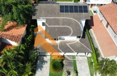 À venda casa alta padrão dentro de condomínio com 04 quartos, 02 suítes, 350m² de área construída em itacoatiara, região oceânica de niterói - rj.