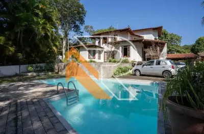 Casa em condomínio fechado com 5 quartos à venda na condomínio vale de itaipu, itaipu, niterói, 334 m2 por r$ 2.100.000