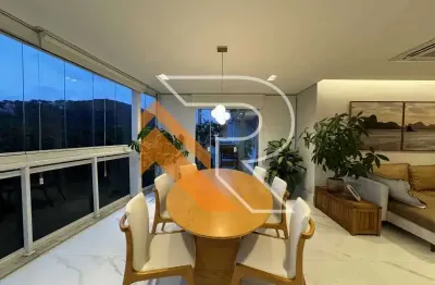 À venda cobertura impecável com 210 m² de área total em camboinhas, região oceânica de niterói - rj.