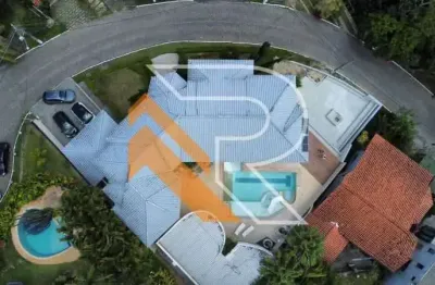 Casa em condomínio fechado com 5 quartos à venda na rua geógrafo amora, piratininga, niterói, 680 m2 por r$ 5.800.000