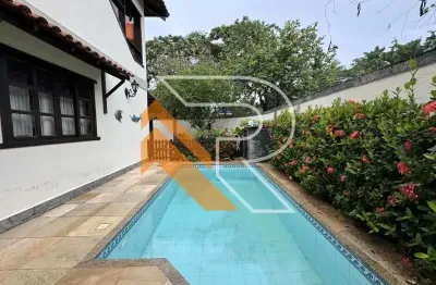 Casa com 3 quartos à venda na rua professor álvaro caetano, camboinhas, niterói, 212 m2 por r$ 1.800.000
