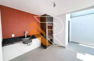 Casa com 3 quartos à venda na rua onacyr arthur pereira da silva, camboinhas, niterói, 210 m2 por r$ 2.450.000