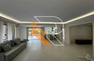 Casa em condomínio fechado com 4 quartos à venda na avenida professor florestan fernandes, camboinhas, niterói, 380 m2 por r$ 3.000.000