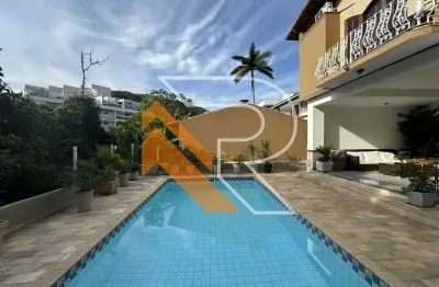 Casa em condomínio fechado com 5 quartos à venda na avenida professor florestan fernandes, camboinhas, niterói, 400 m2 por r$ 2.700.000