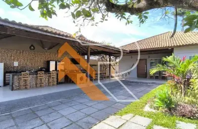 Casa com 4 quartos para alugar na rua doutor armando sá couto, itaipu, niterói, 250 m2 por r$ 8.000