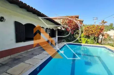 Casa em condomínio fechado com 4 quartos à venda na avenida ewerton xavier, itaipu, niterói, 150 m2 por r$ 897.000