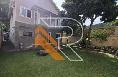 À venda casa duplex com 05 quartos no cafubá, região oceânica de niterói- rj.