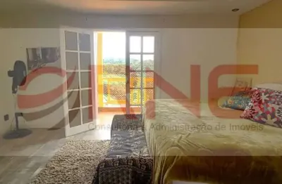 Vendendo  casa de luxo em condomínio fechado na serra da cantareira