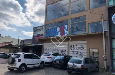 Imóvel Comercial Estratégico na Avenida Dorival Cândido: Espaço Amplo e Versátil para Transformar Seu Negócio