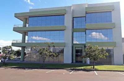 Aluguel de sala comercial de alto padrão no edifício emanuel center
