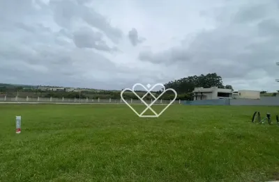 Terreno exclusivo na quadra de entrada: a fundação perfeita para sua casa dos sonhos
