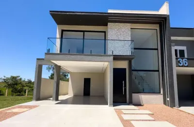 Viva com elegância e conforto: residência espaçosa em localização privilegiada!